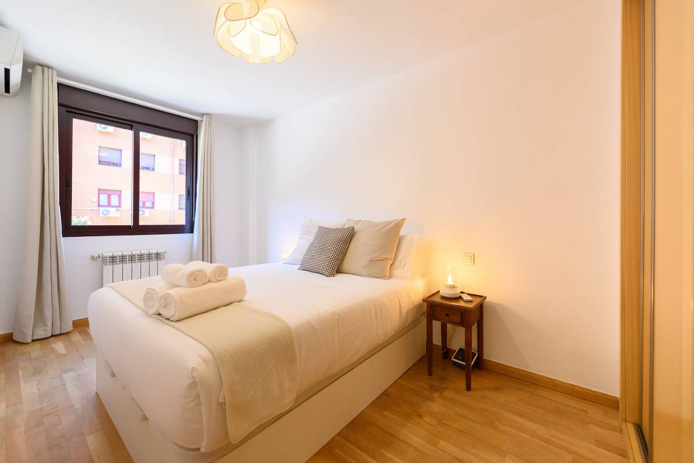 Hel lejlighed, M (Hor1K1B) Vivienda con estilo: 2 dormitorios, Pi in Madrid, Madrid Province