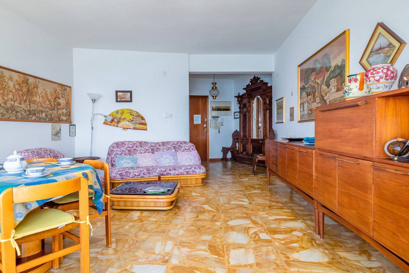 Ganze Wohnung, Ferienwohnung für 2 Personen mit Balkon/Terrasse in Deiva Marina, Riviera di Levante