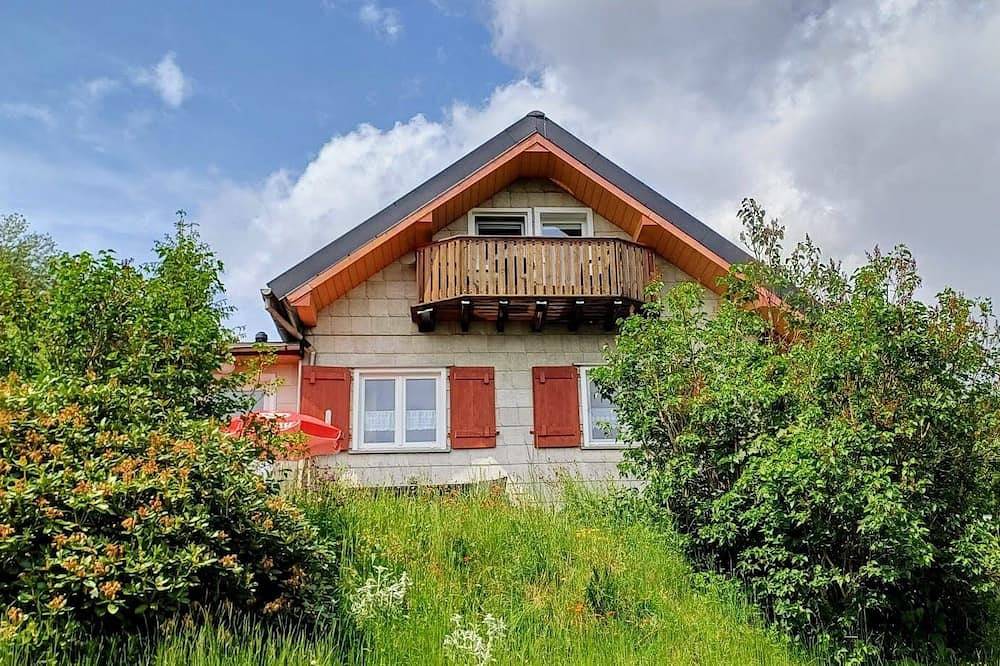 Ferienhütte am Goetheweg mit Ausblick, Rennsteig-Nähe, Unesco-Biosphärenreservat in Manebach, Ilmenau