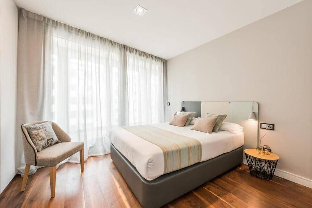 Ganze Wohnung, Suite Apartments - Skyline Madrid by City Center! in Centro (Madrid), Madrid