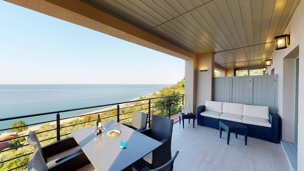 Junior Suite with Sea View in Chorefto, Zagora