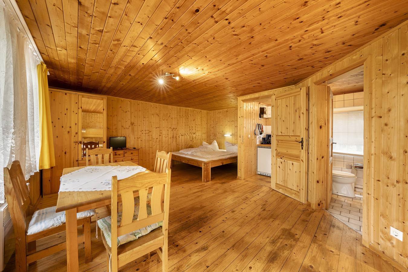 Bungalow '1 - Kimbucht' mit privater Terrasse und Gemeinschaftsgarten in Waldhufen, Oberlausitz-Niederschlesien