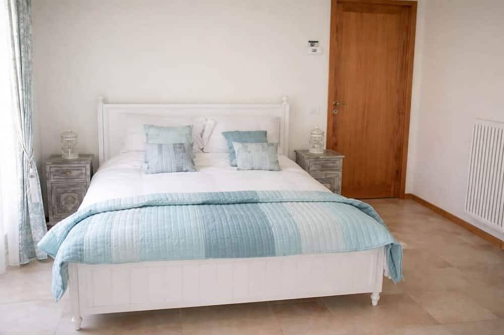 Grande casa con terrazza solarium e vista lago in Someraro, Comune di Stresa