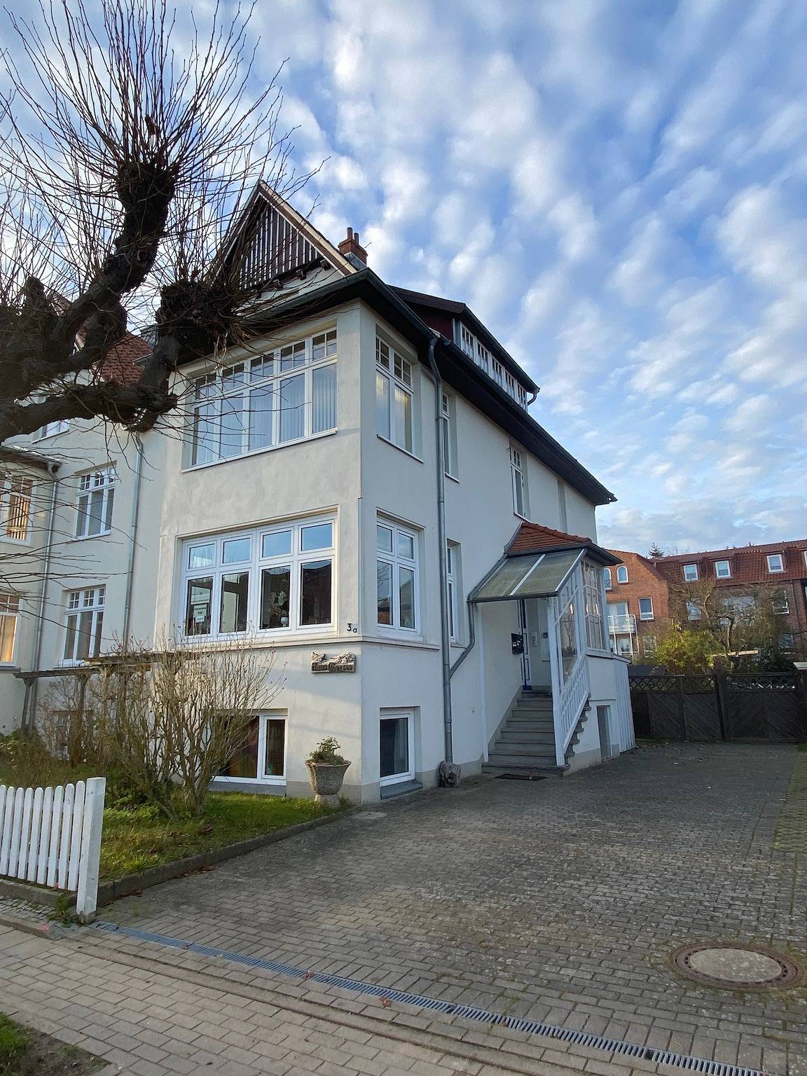 Entire apartment, Apartment 'Haus Übersee Wohnung Timbuktu' with Shared Garden and Wi-Fi in Travemünde, Lübeck