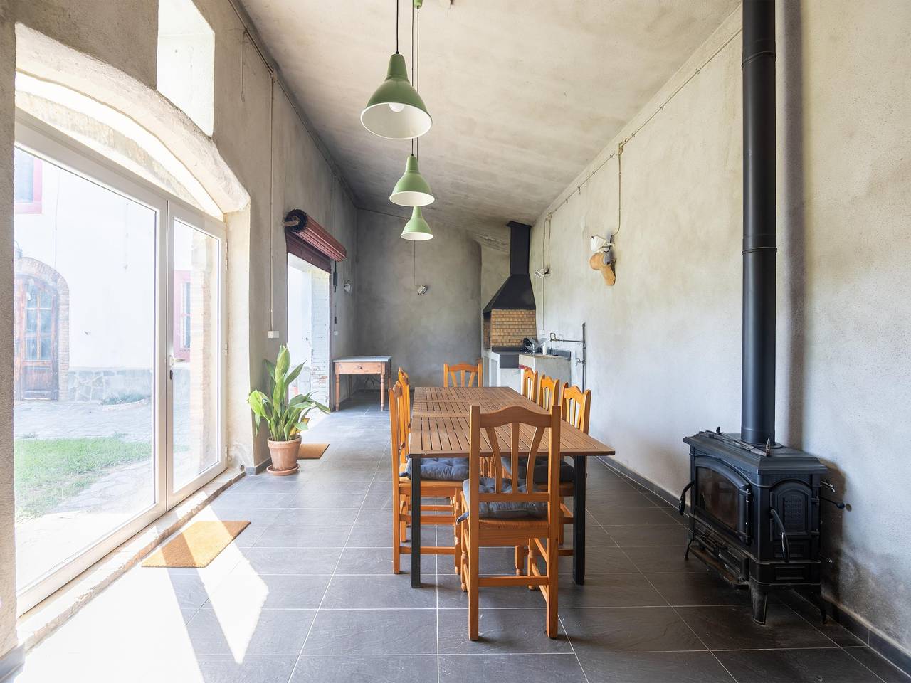 Manoir à St Martí avec Vignes et Jardin in Sant Martí Sarroca, Barcelone l'intérieur des terres