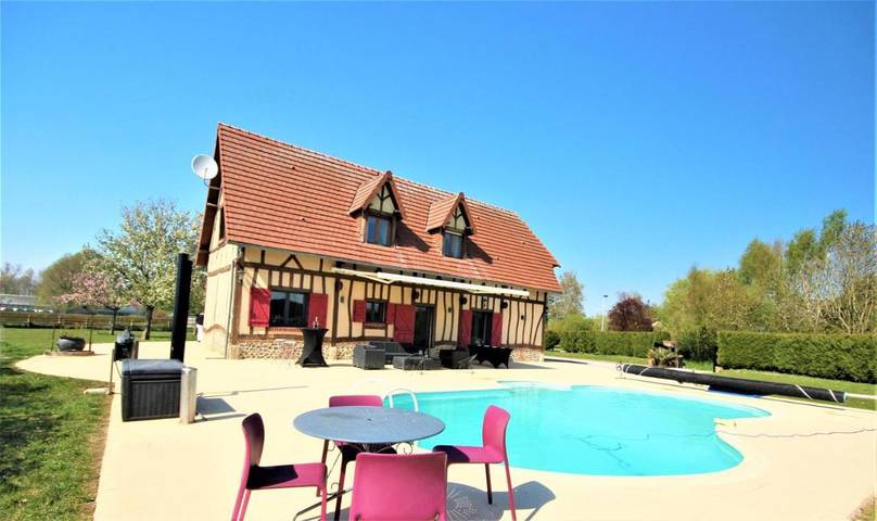 Location de vacances pour 10 personnes, avec jardin dans Claville-Motteville