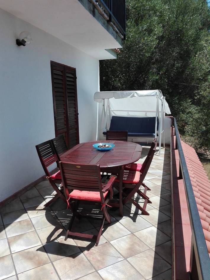 Appartamento per 6 persone, con panorama e vista oceano nonché giardino, con animali domestici a Pisciotta