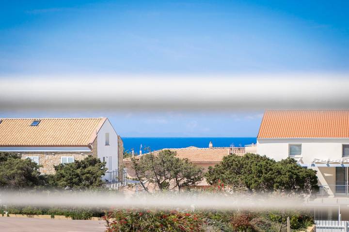 Gîte pour 6 personnes, avec balcon, animaux acceptés à Isola Rossa - 2