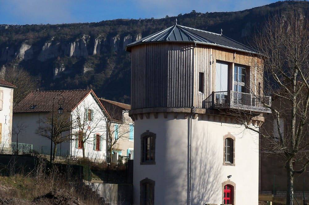Unusual gite in a former station water tower in Tournemire, Parc naturel régional des Grands Causses