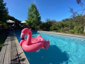 Cottage pour 3 personnes, avec piscine et sauna ainsi que vue et jardin à Maigné