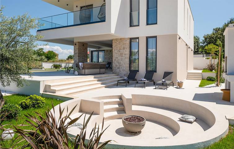 Ferienhaus für 8 Personen, mit Terrasse in Nin - 4