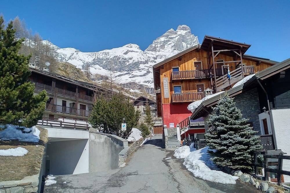 Ski chalet Cervinia Martino e Bassi ski-in-ski-out 8p appartamento soleggiato spazioso wifi in Cervinia, Valtournenche