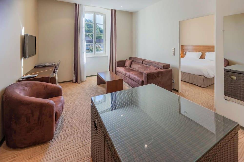 Entire apartment, Nice apartment in Saint-Affrique in Saint-Affrique, Parc naturel régional des Grands Causses