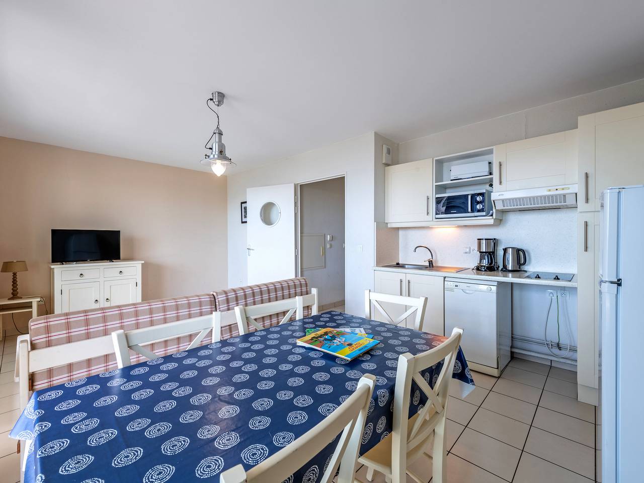 Appartement entier, Appartement de vacances pour 6 personnes avec sauna in Plougonvelin, Région de Brest