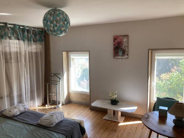 Location de vacances pour 6 personnes, avec Jacuzzi et Terrasse ainsi que Jardin et Piscine à Laruscade - 4
