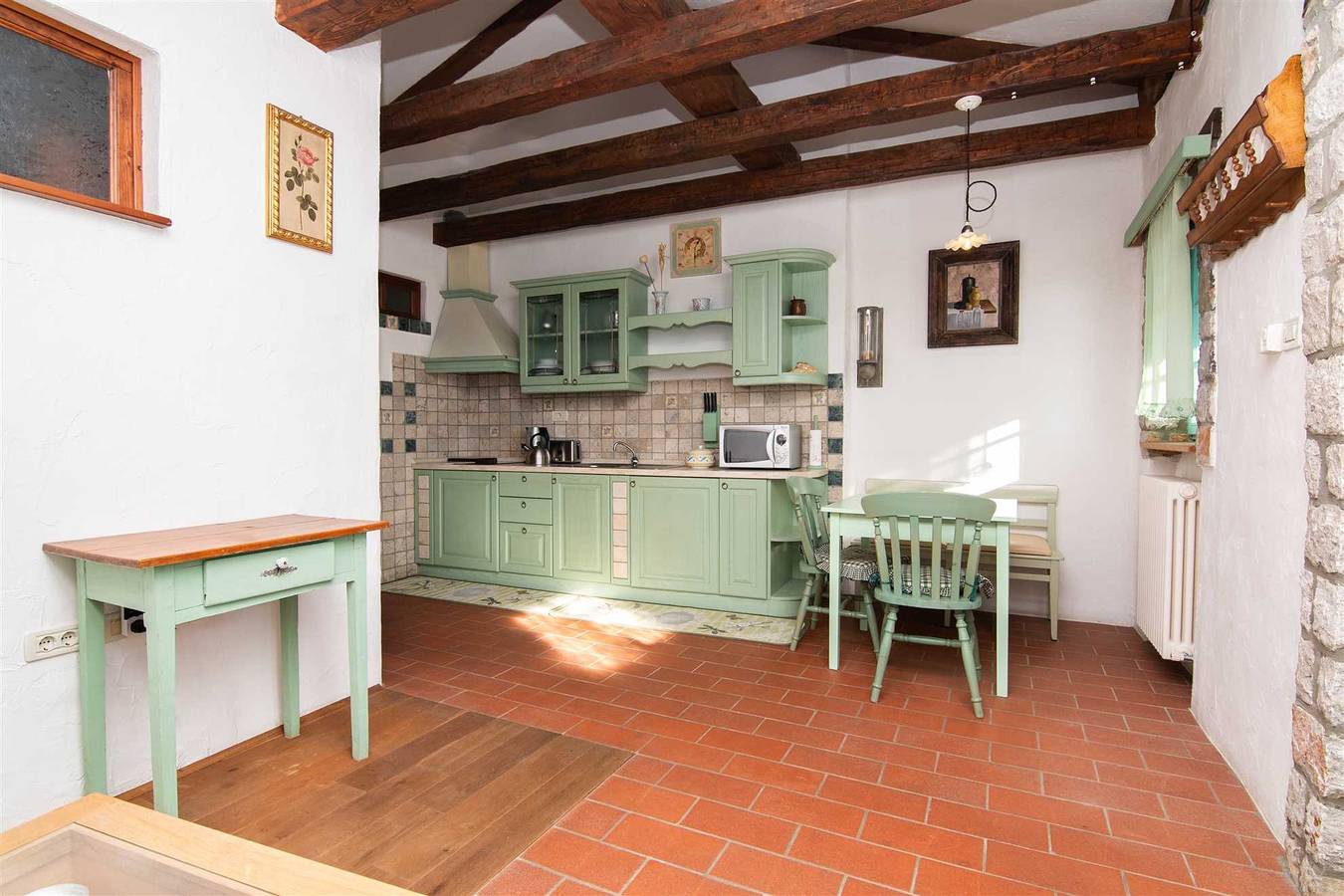 Ganze Wohnung, Ferienwohnung für 3 Personen mit Terrasse in Zizan, Slowenien