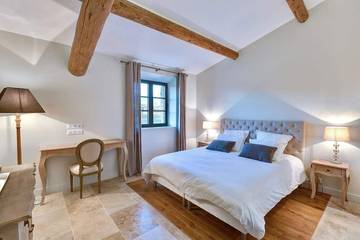 Maison De Vacances pour 8 Personnes dans Cucuron, Parc naturel régional du Luberon, Photo 1