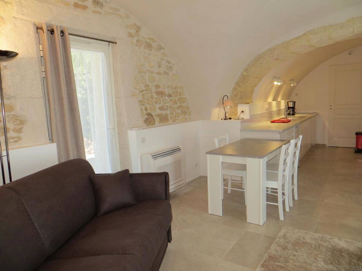 Appart’hôtel pour 2 personnes avec jardin in Junas, Côte méditerranéenne (France)