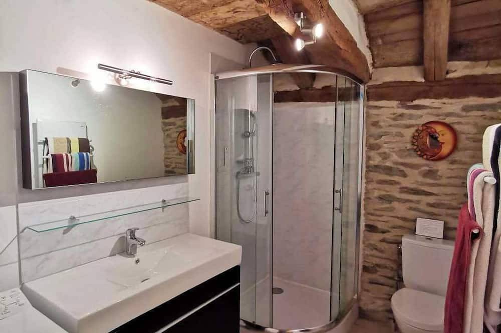 Gite écoresponsable Castagnere 4*  En Cevennes : climatisation, animal bienvenu in Aujac, Parc national des Cévennes
