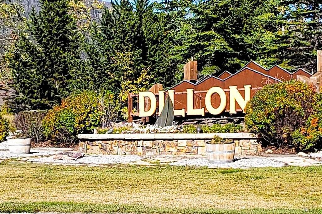 Ganze Wohnung, Dillon Ski Hub |Modern Sail Lofts Condo with Fireplace |Heated Garage |Summit Shuttle Access in Dillon, Arapaho and Roosevelt National Forests