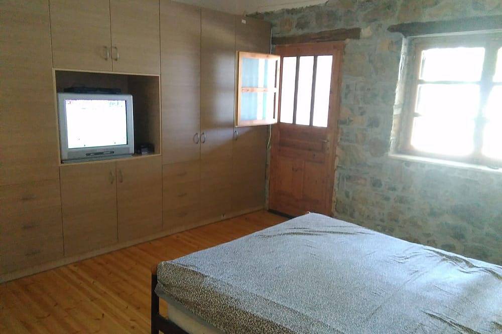 Schönes Steinhaus, Evia Island in Euböa