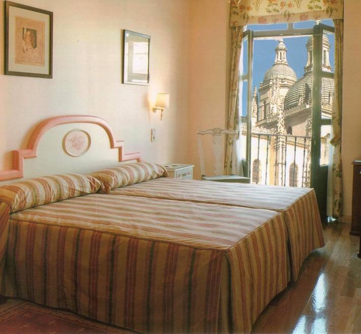 Hôtel pour 10 personnes, avec terrasse et jacuzzi, animaux acceptés à Ségovie - 4