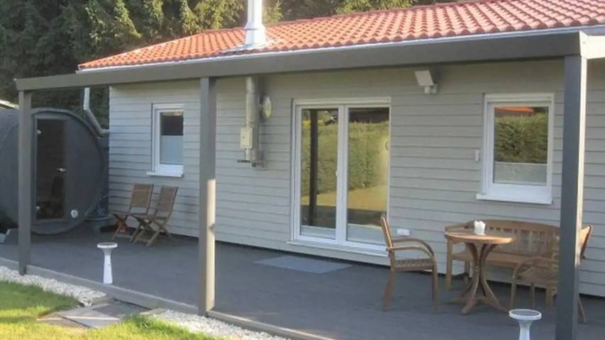 Ferienhaus für 2 Personen, mit Garten und Sauna in Lahntal-Westerwald