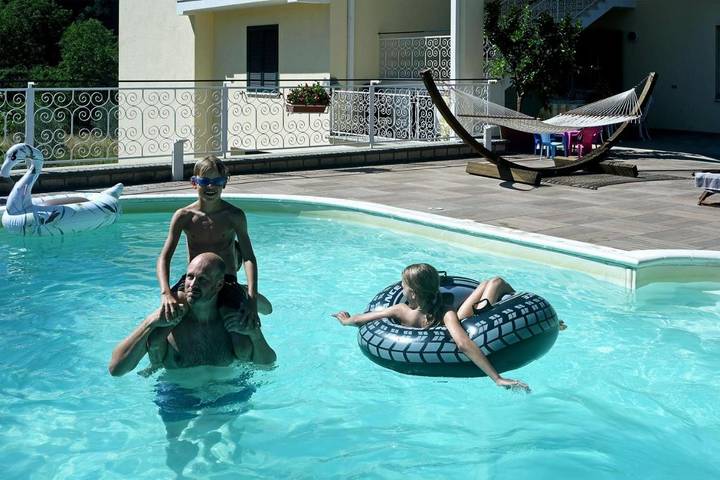 Location de vacances pour 14 personnes, avec piscine ainsi que vue et jardin à Viterbo - 3