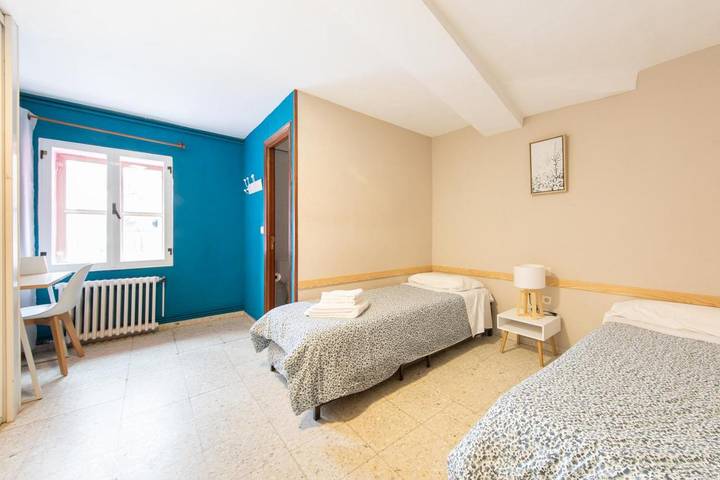 Casa rural para 10 personas, con jardín además de vistas y piscina, Familias con niños en Hermandad de Campoo de Suso - 2