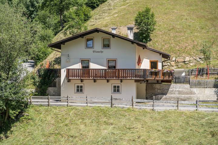 Ferienhaus für 8 Personen, mit Garten