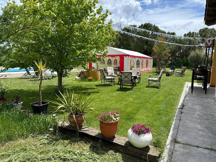 Chalet para 10 personas, con piscina además de jardín y vistas en Provincia de Segovia - 4