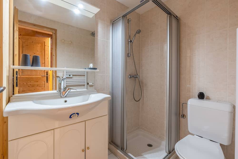 Apartamento entero, Cotagne-Apartamento-Baño privado in Les Clefs, Región de Annecy