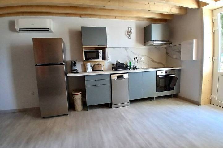 Location de vacances pour 4 personnes, avec jardin et piscine à Saint-Aubin