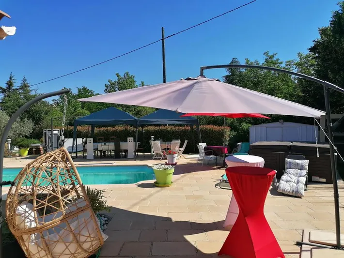 Holiday apartment for 2 people, with hot tub and pool as well as garden - 1