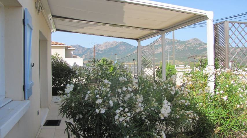 Gîte pour 6 personnes, avec jardin et terrasse à Calenzana - 2