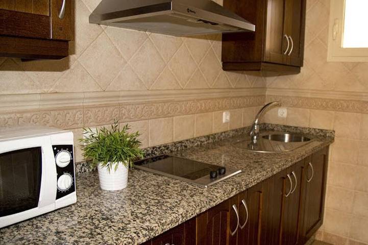 Apartamento para 4 personas, con jardín y piscina en La Línea de la Concepción