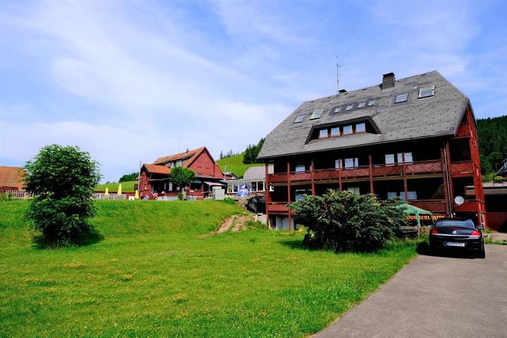 Hôtel pour 2 personnes, avec jardin ainsi que piscine et vue