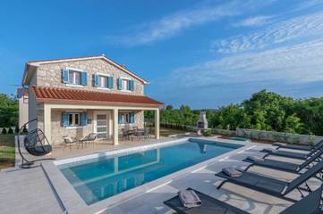 Villa für 5 Personen, mit Pool und Garten, kinderfreundlich in Labin