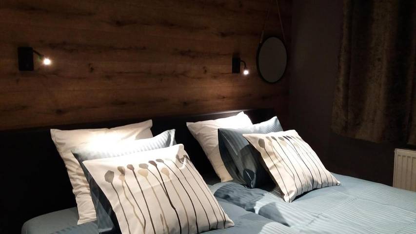 Location de vacances pour 2 personnes, avec vue ainsi que jardin et sauna dans Francorchamps - 4