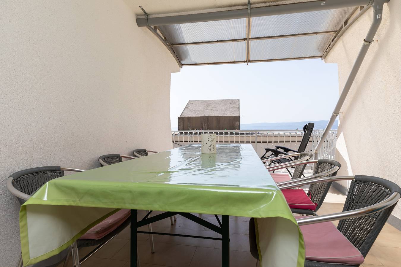 Entire apartment, Two bedroom apartment with terrace and sea view Duće, Omiš A-2992-b in Dugi Rat, Omiš-Riviera