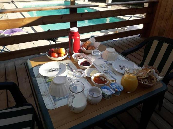 Location de vacances pour 2 personnes, avec piscine et jardin à Chaillevette - 4