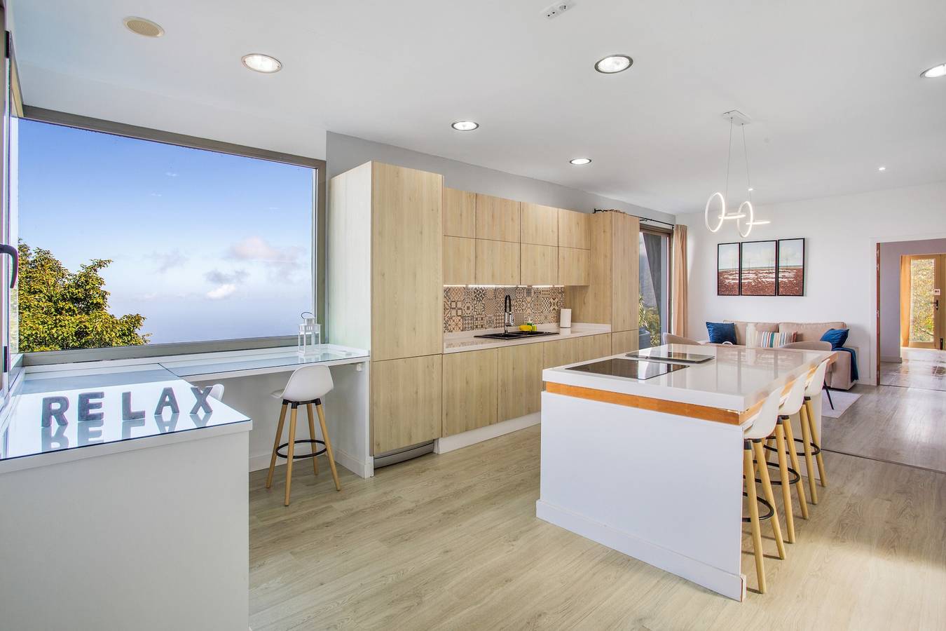 Casa Vacacional 'Golosa 1'.Vistas espectaculares ,piscina y jacuzzi en sus instalaciones . in Cañeño, La Orotava