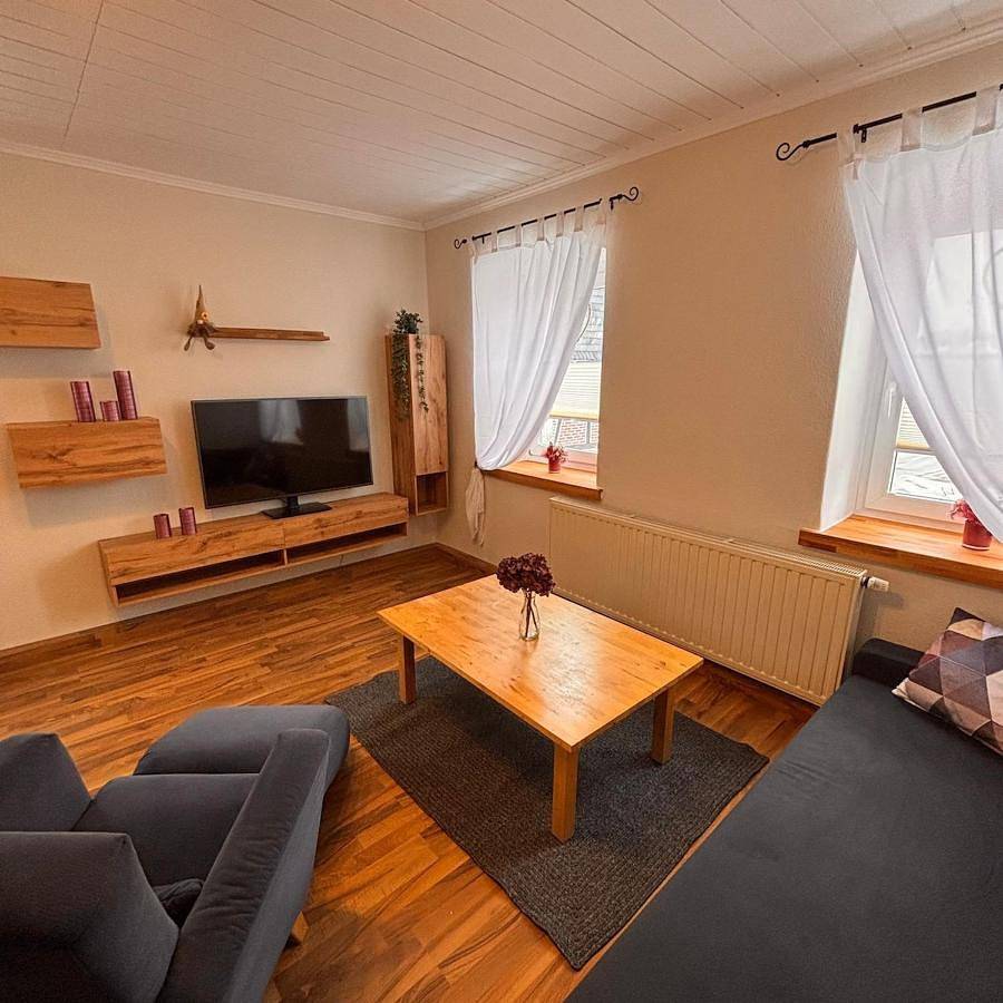 Ganze Wohnung, Two-Bedroom Apartment in Schleiz, Saaleland
