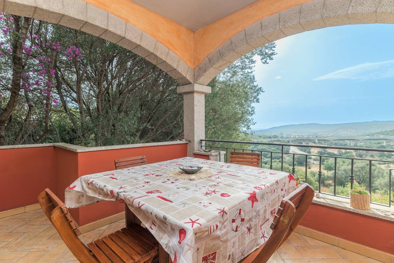 Ferienhaus "Home Residenz Barbara" mit Garten & Balkon in Terrapadedda, San Teodoro