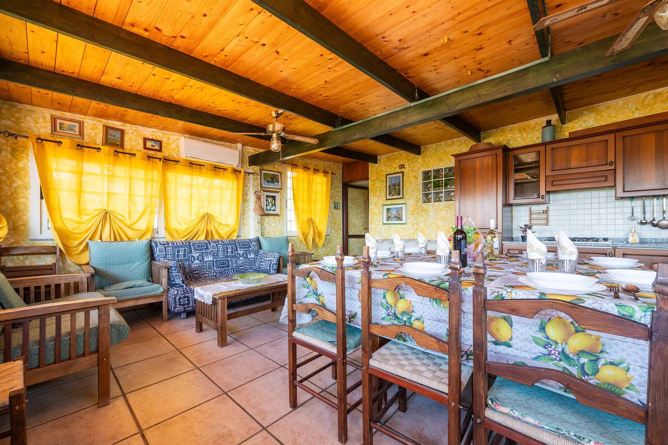 Ferienhaus "Is Zuddas" mit Meerblick und privater Terrasse in Geremeas, Cagliari Provinz