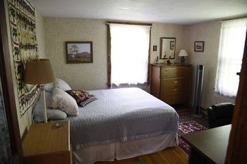 Lake House for 4 Guests in Meadows of Dan, Virginia, Picture 4