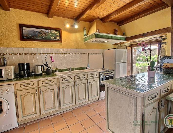 Gîte pour 4 personnes, avec terrasse et jardin à Trédrez-Locquémeau - 3