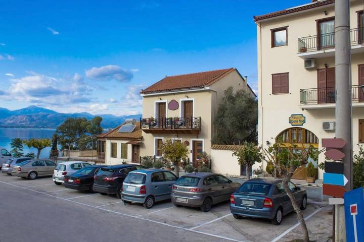 Maison d’hôte pour 2 personnes, avec vue et terrasse, animaux acceptés à Nauplie - 3