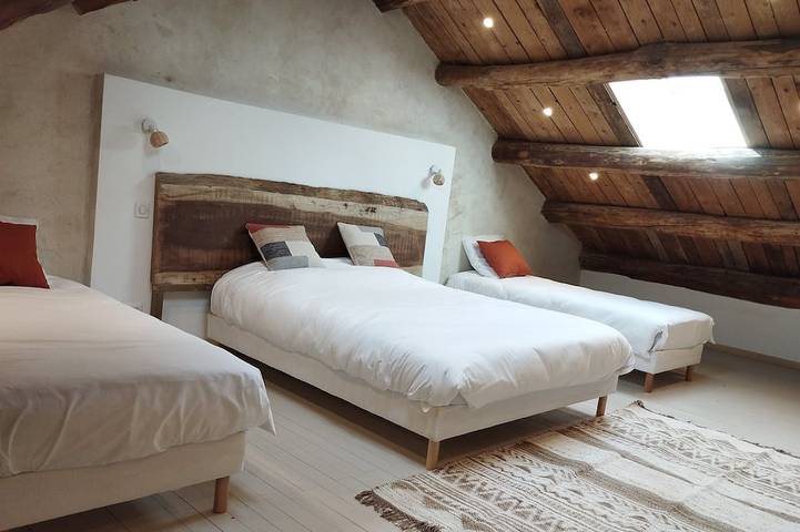 Gîte pour 4 personnes, avec terrasse ainsi que jardin et jacuzzi, animaux acceptés à Le Caylar - 2