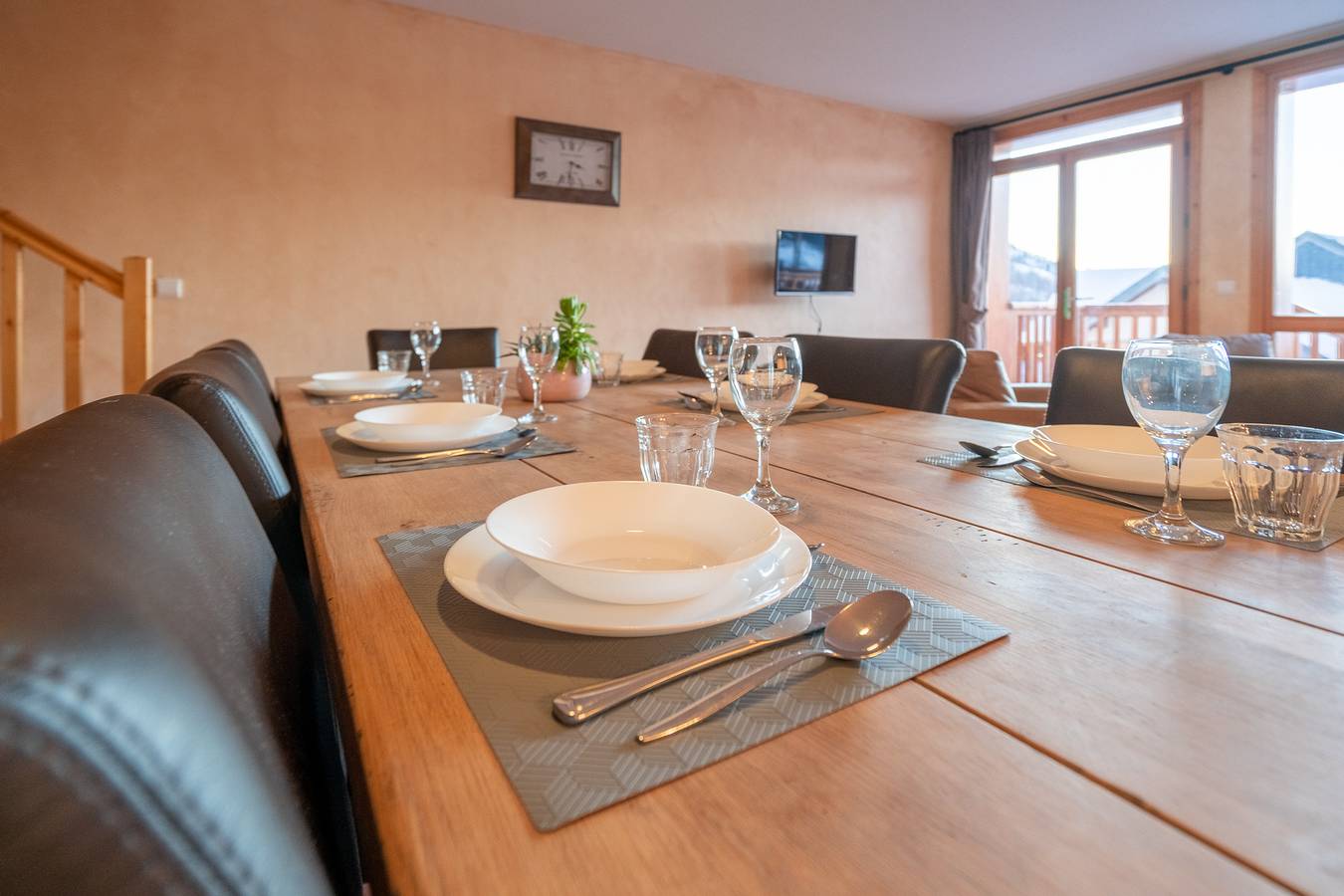 Villa France — Drei-Zimmer-Apartment +Hütte für acht Personen  in Saint-François-Longchamp, Le Grand Domaine